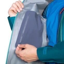 Mountain Equipment W's Makalu GTX Jacke -Outdoor Bekleidung ME 006914 Makalu Womens Jacket ME 01591 Spruce Deep Teal Internal Pocket 038720 20Medium