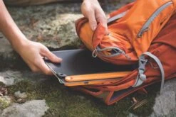 Biolite Solarpanel 10+ (3200mAh Akku) -Outdoor Bekleidung solarpanel10 lifestyle 1 600x600